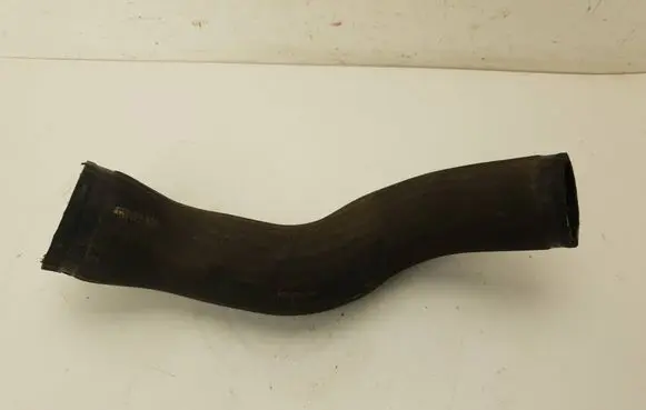 Volvo XC90 Intercooler hose/pipe 30680217
