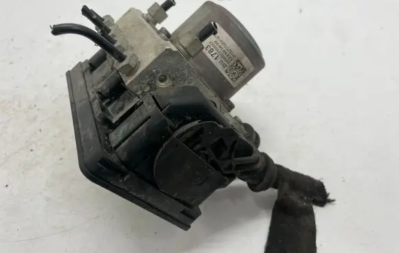 Opel Insignia A ABS Pump 23321781 23321783