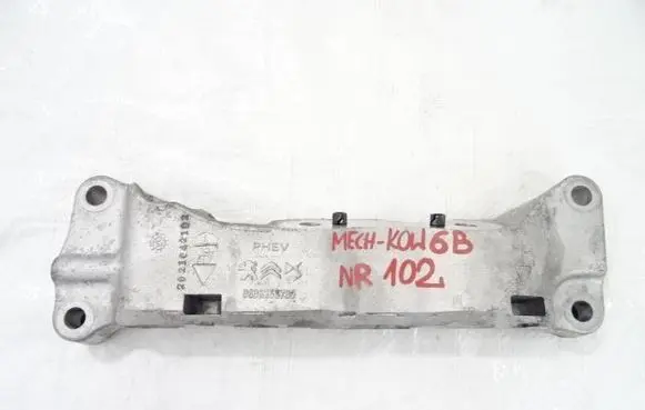 Citroen C5 Aircross Engine mounting bracket 9839268780