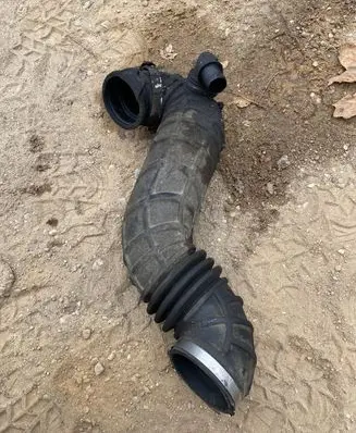 Audi A6 S6 C4 4A Air intake hose/pipe