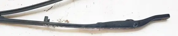 Peugeot 607 Front wiper blade arm
