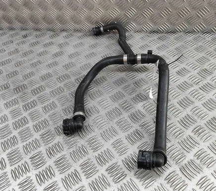 Mercedes-Benz E W213 Engine coolant pipe/hose A2135015582