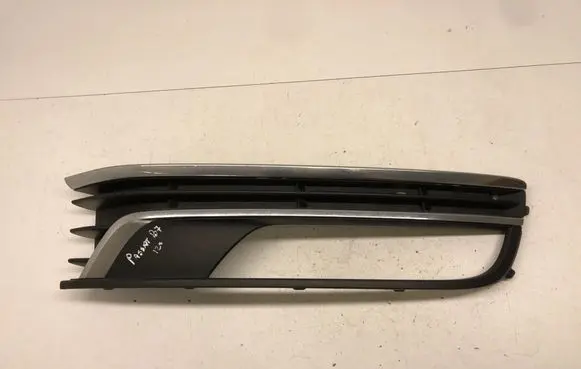 Volkswagen PASSAT B7 Front fog light trim/grill 3AA853666