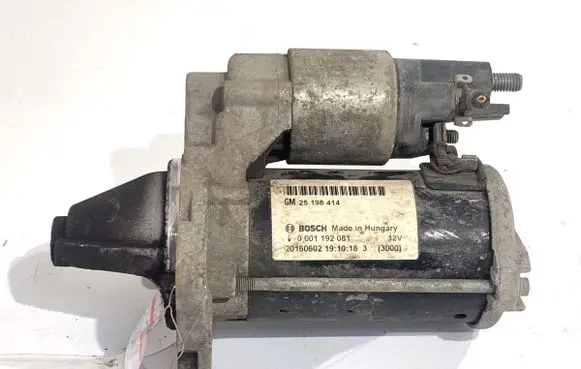Opel Corsa E Starter motor 25198414
