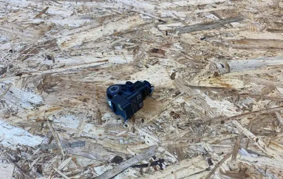 Mercedes-Benz E W213 Airbag deployment crash/impact sensor A2139051300