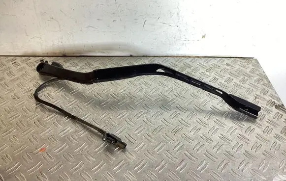 Volvo S90, V90 Front wiper blade arm 31440425