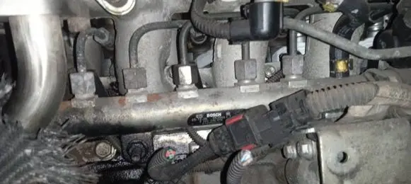 Opel Astra H Fuel main line pipe 0445214056 55200266