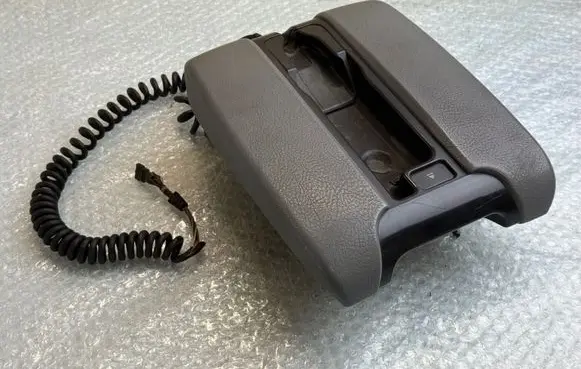 BMW 5 E39 Armrest 8213863
