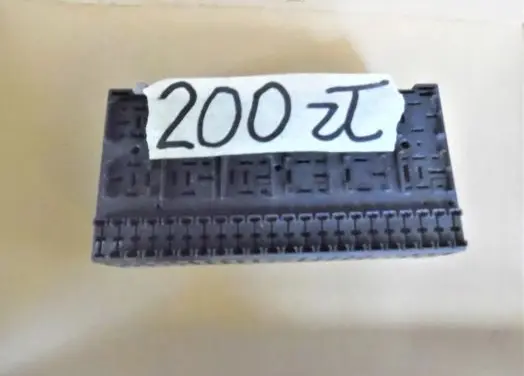 Volkswagen Transporter - Caravelle T4 Relay mounting block 