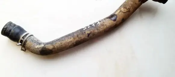 Volkswagen PASSAT B3 Engine coolant pipe/hose