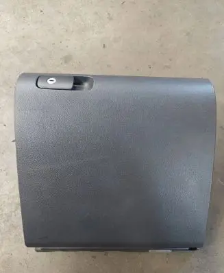 Volkswagen Golf Plus Glove box 5m1857097
