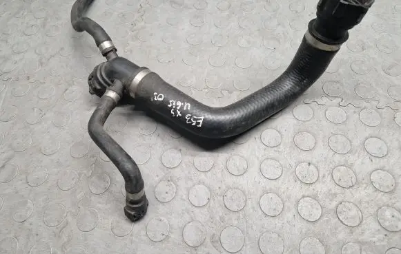BMW X5 E53 Engine coolant pipe/hose 7500747