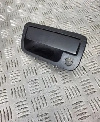Volkswagen Amarok Tailgate release/open handle 