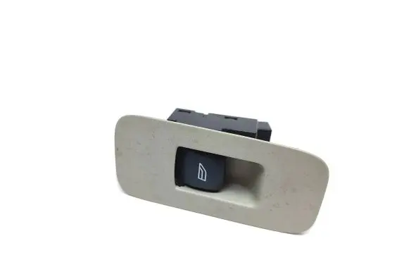 Volvo V40 Electric window control switch 31334569 12W232