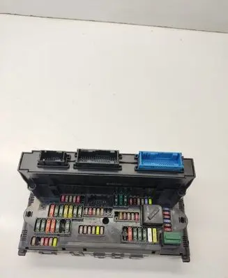 BMW 5 F10 F11 Fuse module 9234421