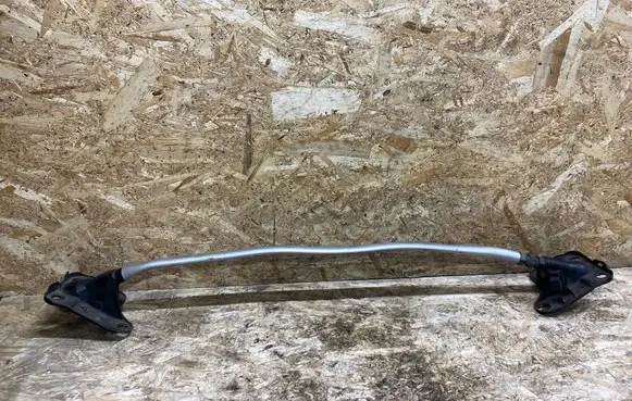 Nissan 350Z Front strut bar 