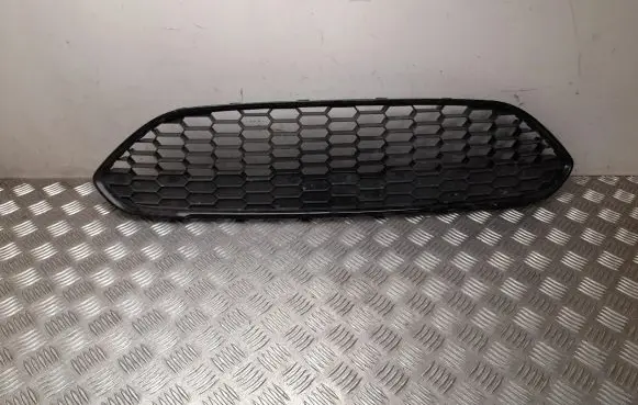 Ford Fiesta Front grill C1BJ17B968AA