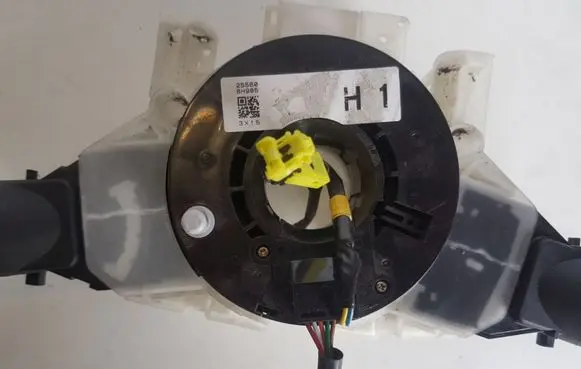 Nissan X-Trail T30 Airbag slip ring squib (SRS ring) 8H905 25560