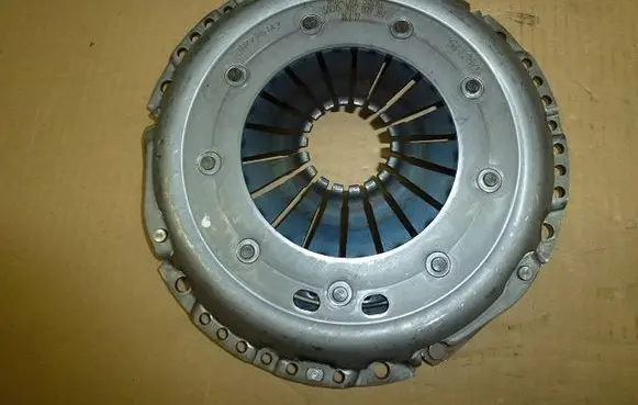 Audi A4 S4 B5 8D Clutch pressure plate 3082000397