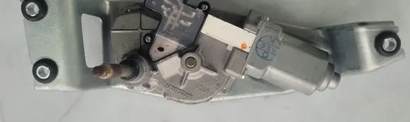 BMW 1 F20 F21 Wiper motor 7258532