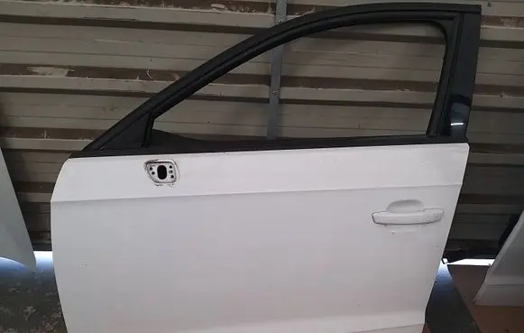 Audi A3 S3 8V Front door LY9C