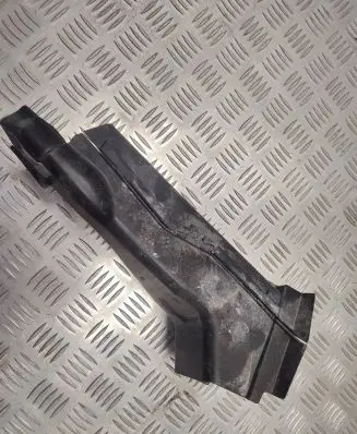 BMW 8 G16 Brake cooling air channel/duct 7359813 51747359813