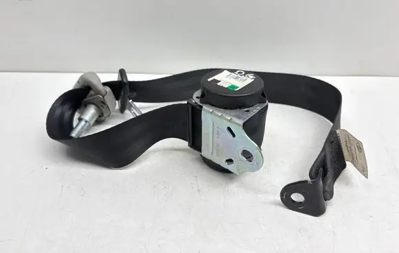 Toyota Verso Rear seatbelt 733600F020 610307800D 091029