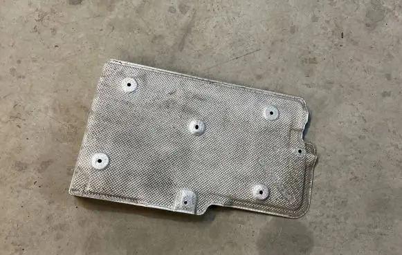 Exhaust heat shield