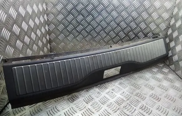 Opel Zafira B Trunk/boot sill cover protection 13131330 13164660