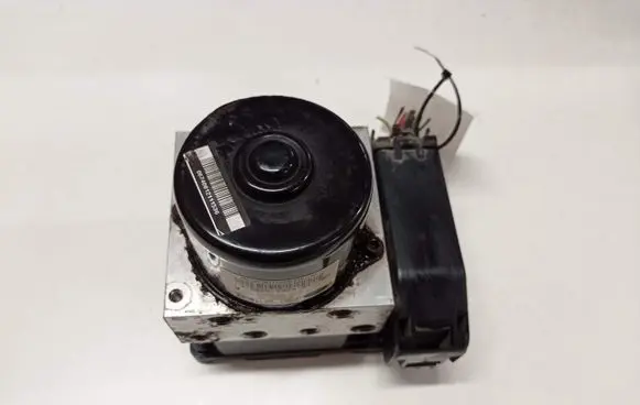 Ford Focus ABS Pump 2M512M110EE 10020404024 10092501193