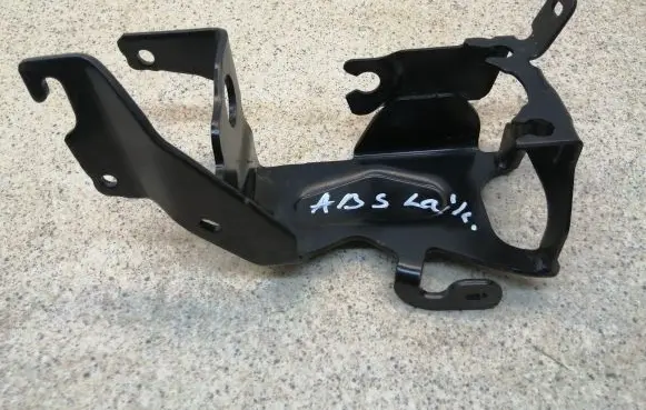Citroen C3 Aircross ABS pump bracket 9818695380