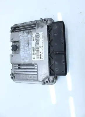 Chevrolet Cruze Engine control unit/module 96983951