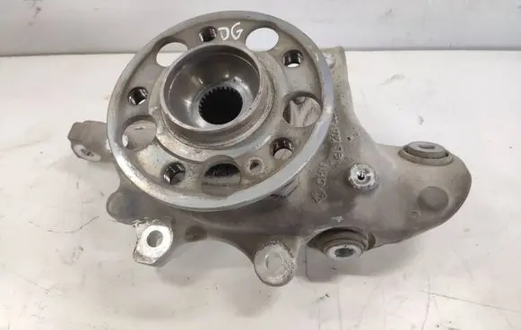 Mercedes-Benz C AMG W205 Rear wheel hub A2053572600