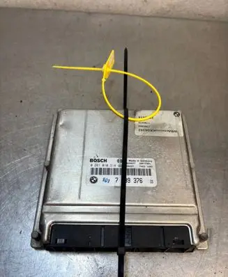 BMW 5 E39 Engine control unit/module ECU 7789376 0281010314