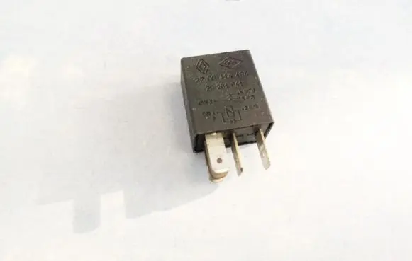 Renault Megane II Other relay 7700414484 29201041