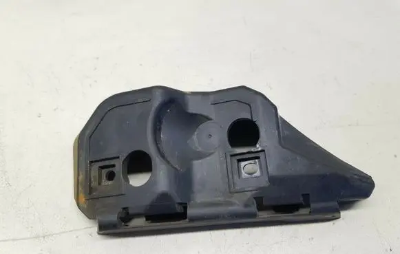 Volvo V50 Front bumper mounting bracket 30655874