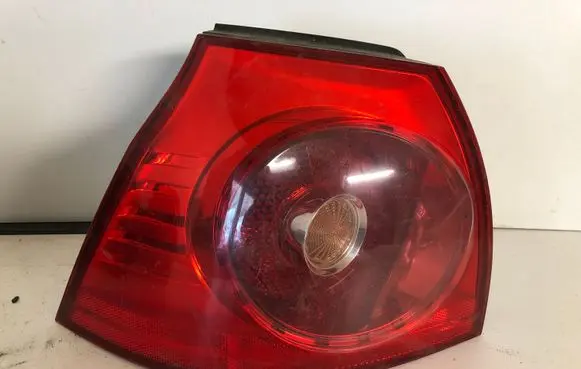 Volkswagen Golf V Rear/tail lights 1K6945095G 89032902