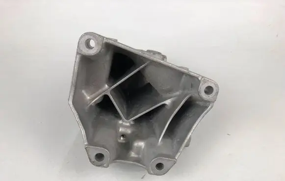 Mercedes-Benz C W205 Engine mounting bracket A6512234204
