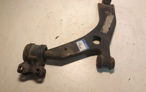 Volvo V50 Front lower control arm/wishbone 31277463