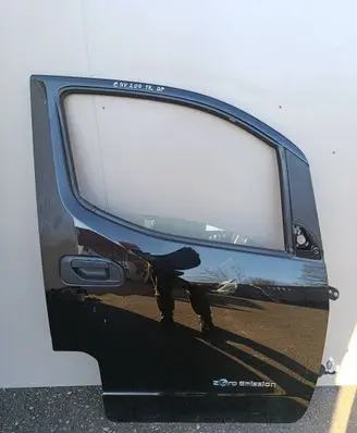 Nissan NV200 Front door