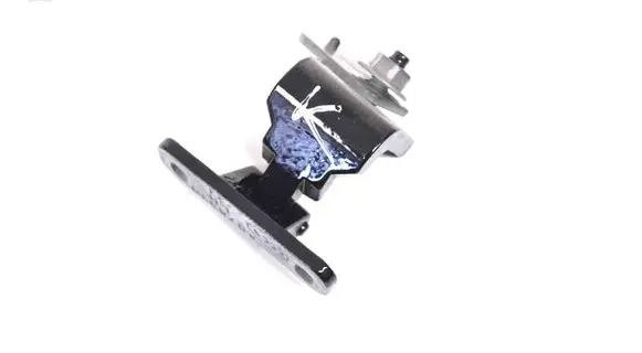 Tailgate/trunk/boot hinge