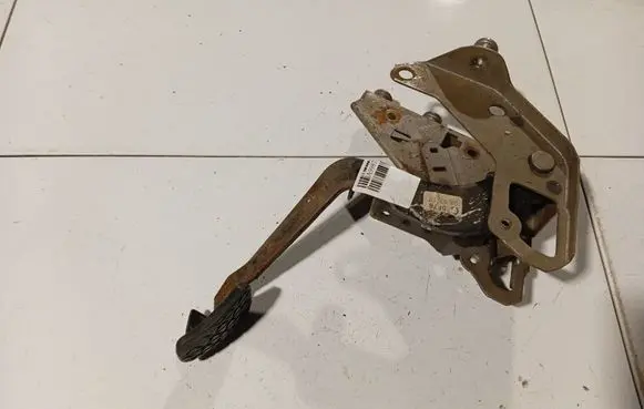 Mazda 2 Clutch pedal 