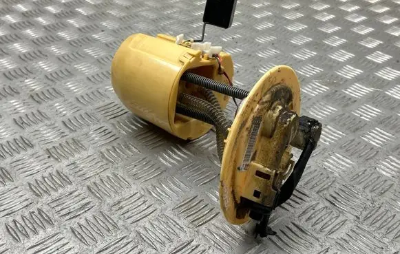 Toyota Verso In-tank fuel pump 77010 0F020B