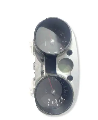 Nissan Qashqai+2 Speedometer (instrument cluster) JD09D 17T3D8I