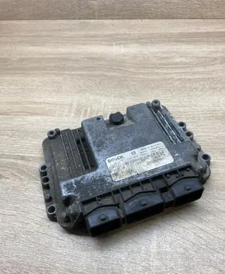 Nissan Primera Engine control unit/module ECU 23710AW324 0281011646