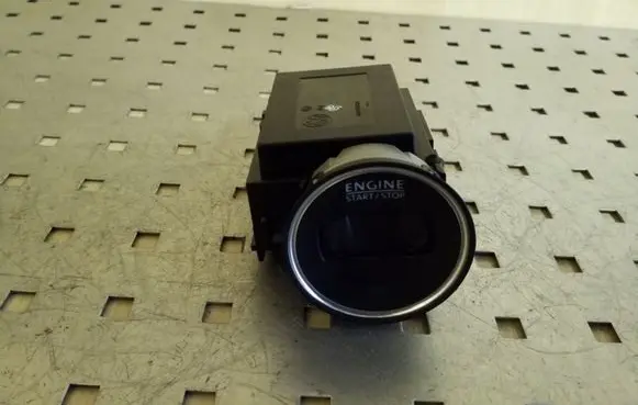 Volkswagen PASSAT B7 Ignition lock 3C0905843AA