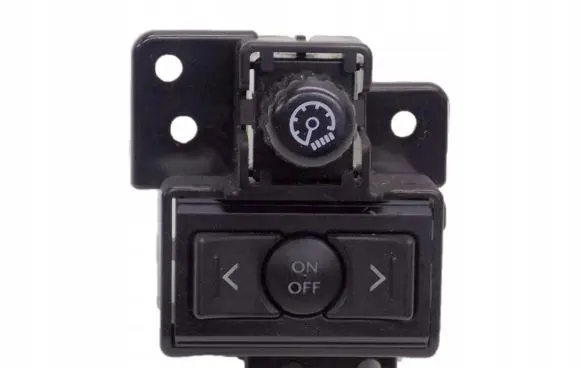 Lexus IS 220D-250-350 Cruise control switch 