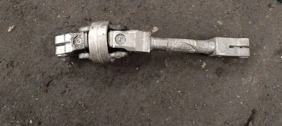 BMW X5 E53 Steering column universal joint 