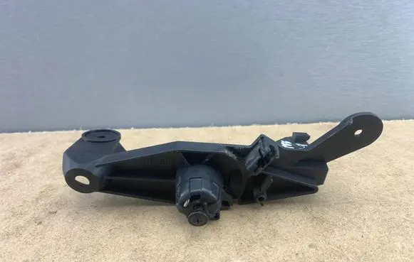 BMW X5 E70 Engine bonnet (hood) release handle 7148521 51437148521 71485211