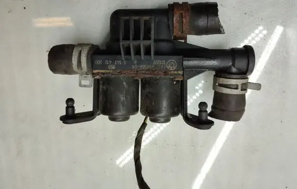 BMW 5 F10 F11 Coolant heater control valve 9119164